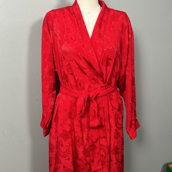 Vintage Victoria’s Secret Maxi / Long Belted Robe size P / S - Picture 4 of 16